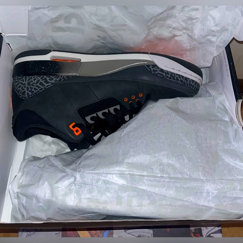**SOLD**♦️ Jordan 3 ‘Fear Pack’, Men’s Size 13 / Women’s Size 14.5♦️